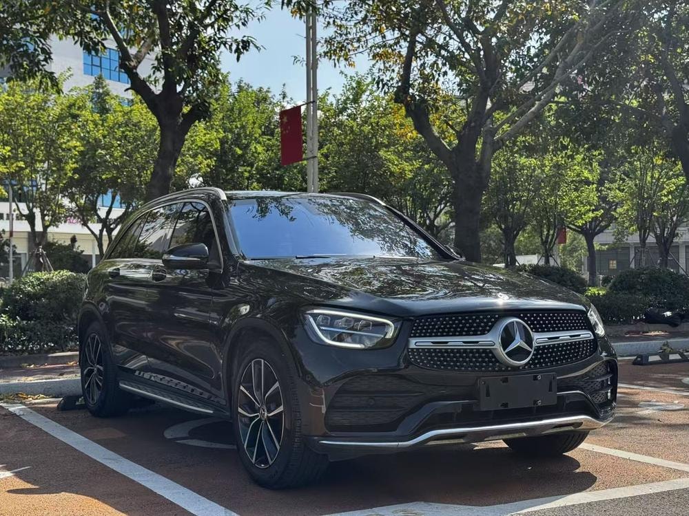 Mercedes-Benz GLC 2020 — фото автомобиля
