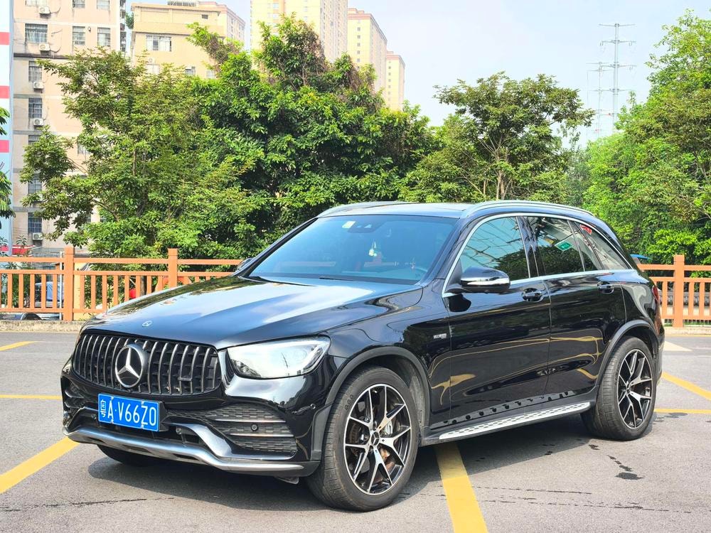 Mercedes-Benz GLC AMG 2020 — фото автомобиля
