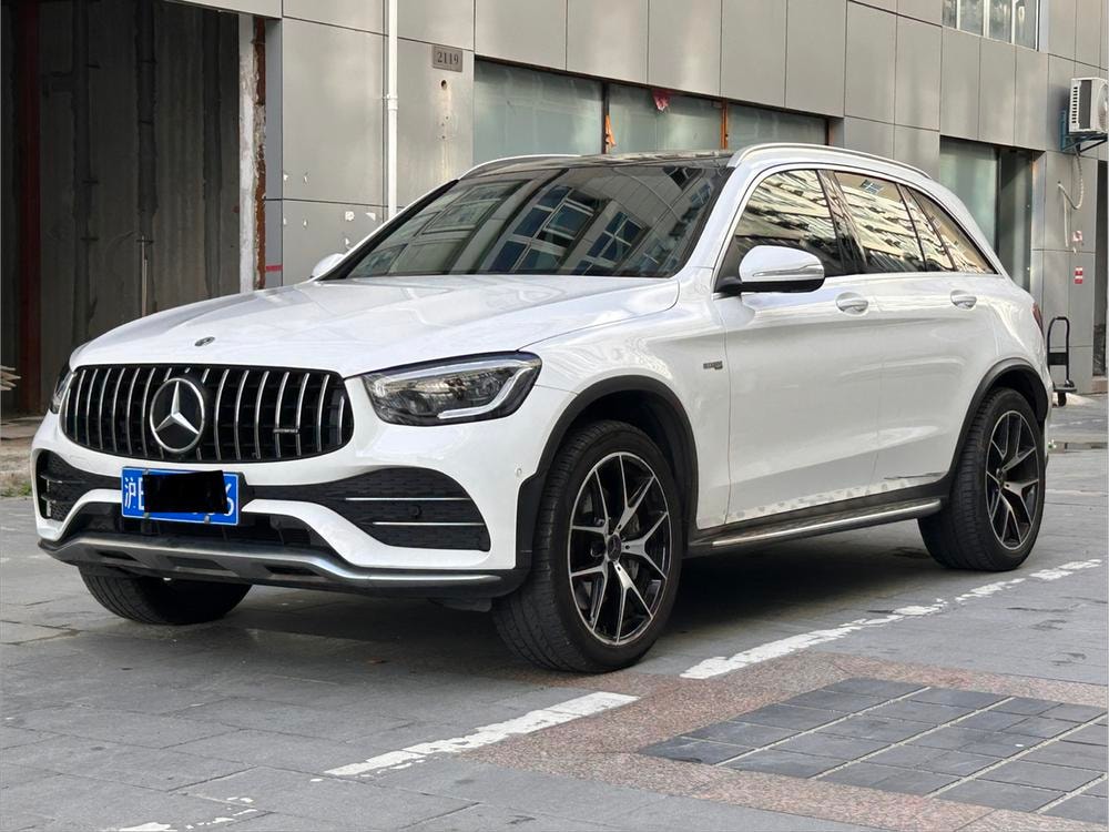 Mercedes-Benz GLC AMG 2020 — фото автомобиля