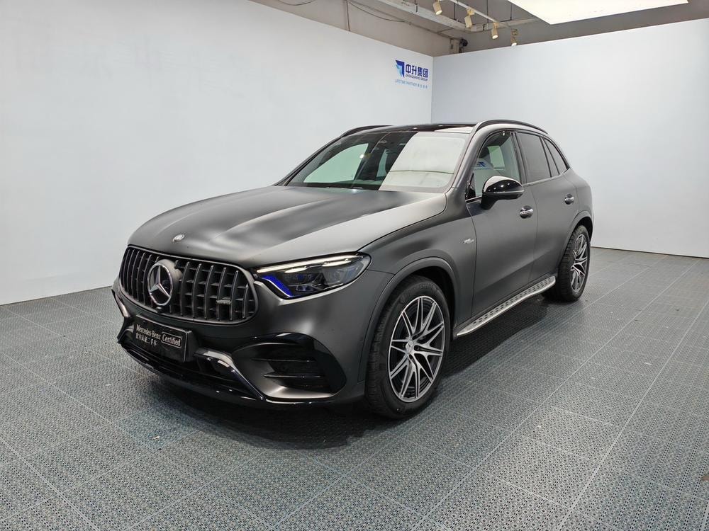 Mercedes-Benz GLC AMG 2024 — фото автомобиля