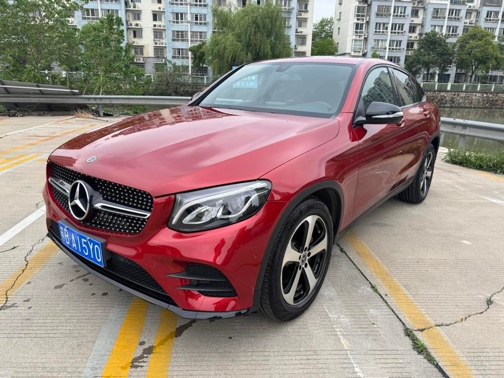 Mercedes-Benz GLC Coupe 2017 — фото автомобиля