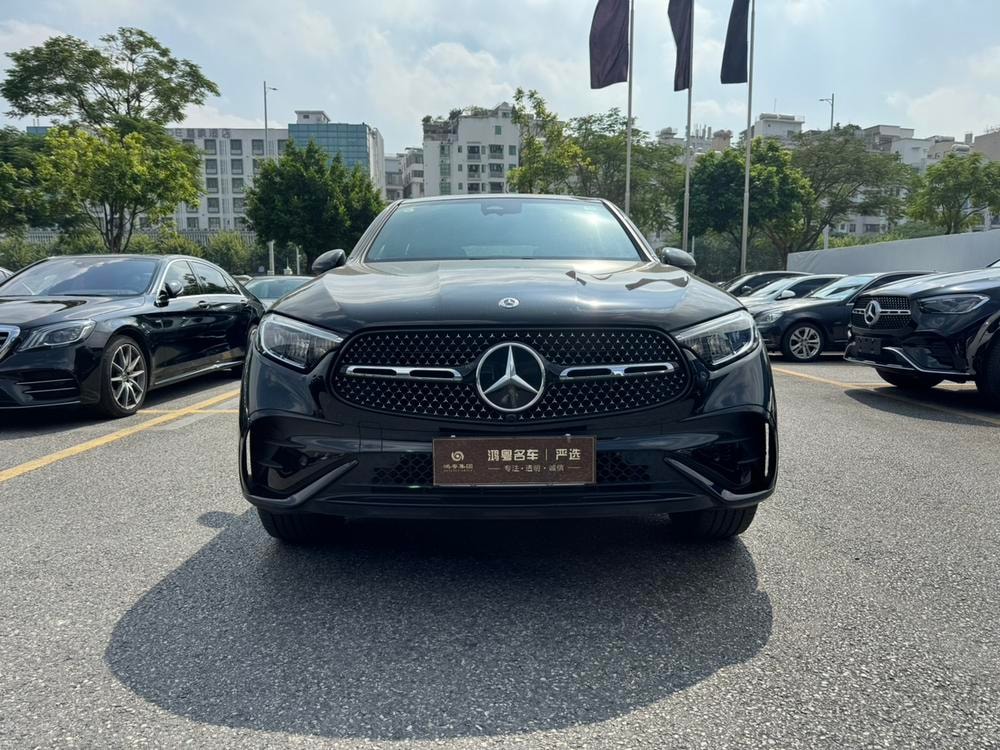 Mercedes-Benz GLC Coupe 2024 — фото автомобиля