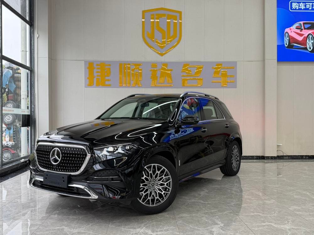 Mercedes-Benz GLE 2027 — фото автомобиля 1