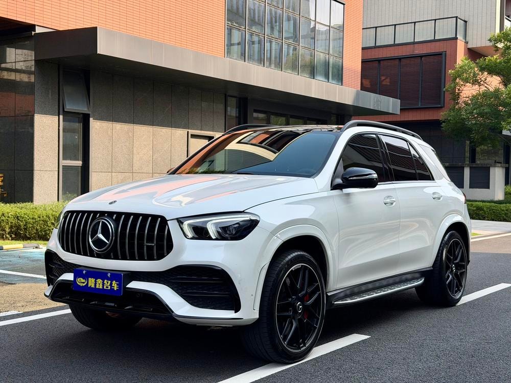 Mercedes-Benz GLE AMG 2022 — фото автомобиля