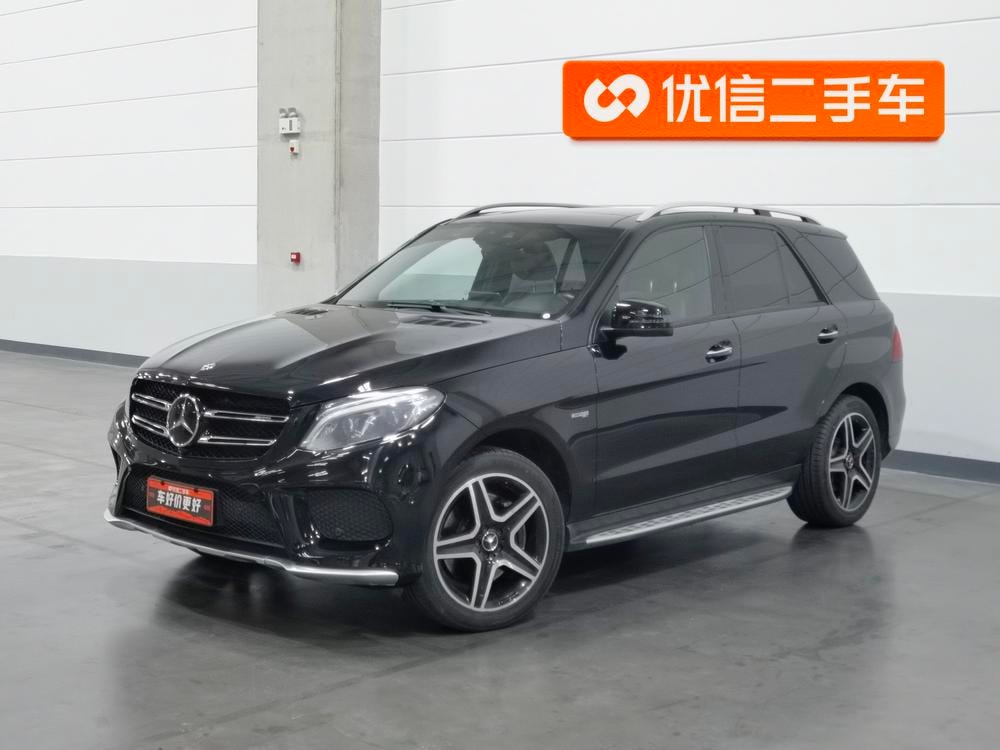 Mercedes-Benz GLE AMG 2017 — фото автомобиля