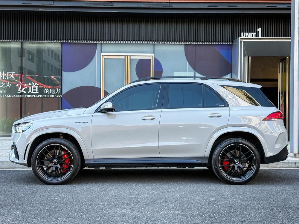 Mercedes-Benz GLE AMG 2022 — фото автомобиля