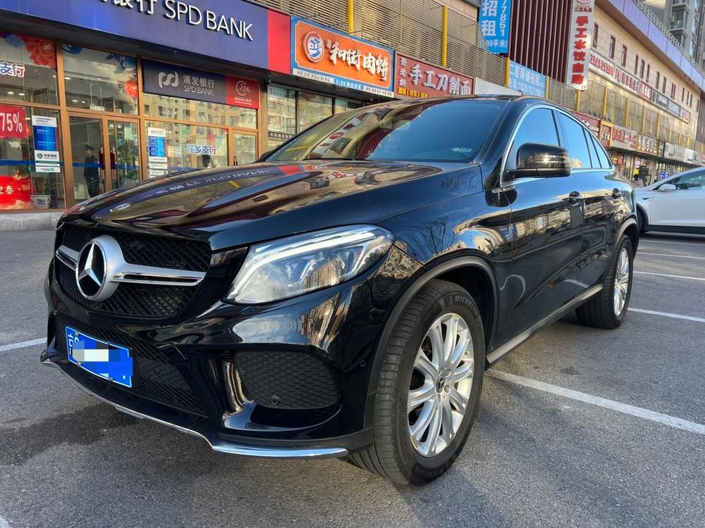 Mercedes-Benz GLE Coupe 2018 — фото автомобиля