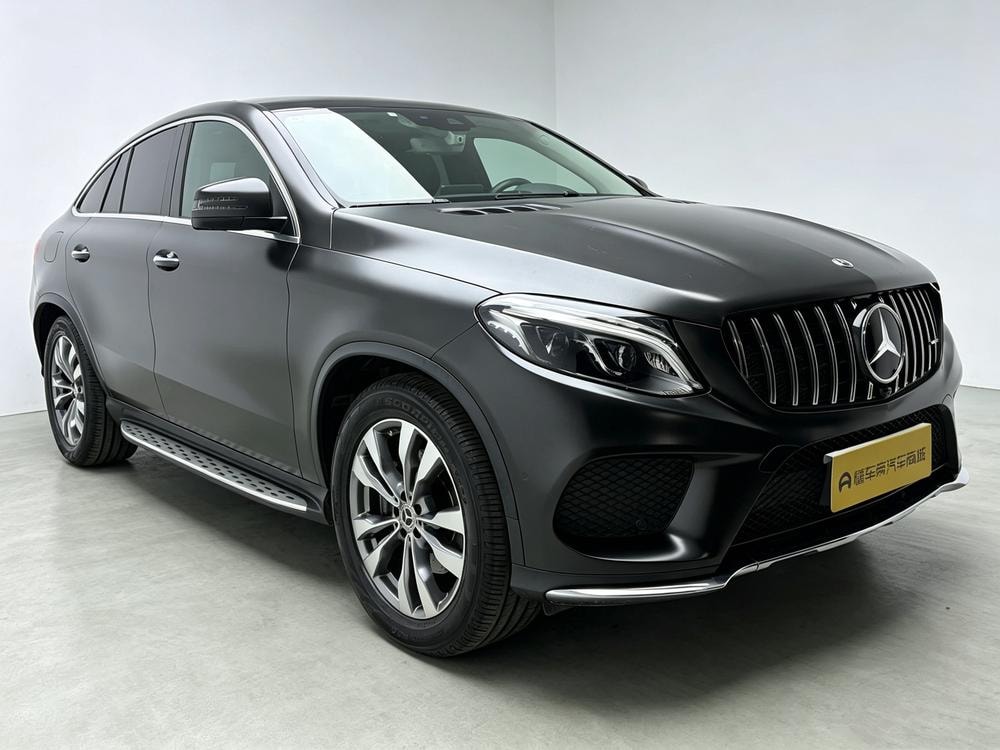 Mercedes-Benz GLE Coupe 2018 — фото автомобиля