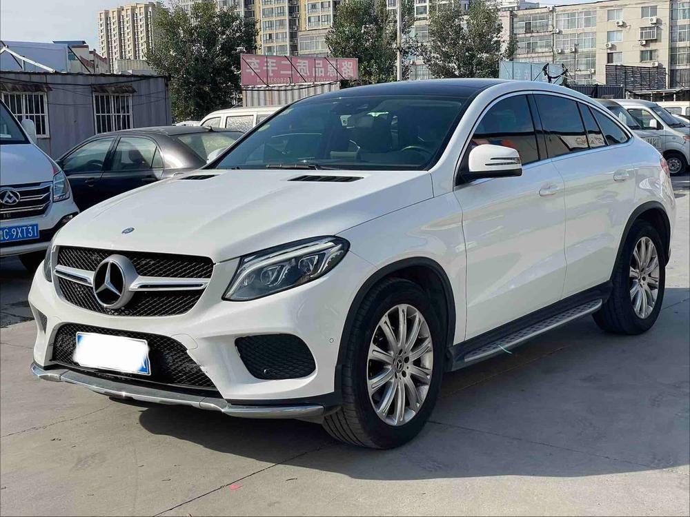 Mercedes-Benz GLE Coupe 2017 — фото автомобиля