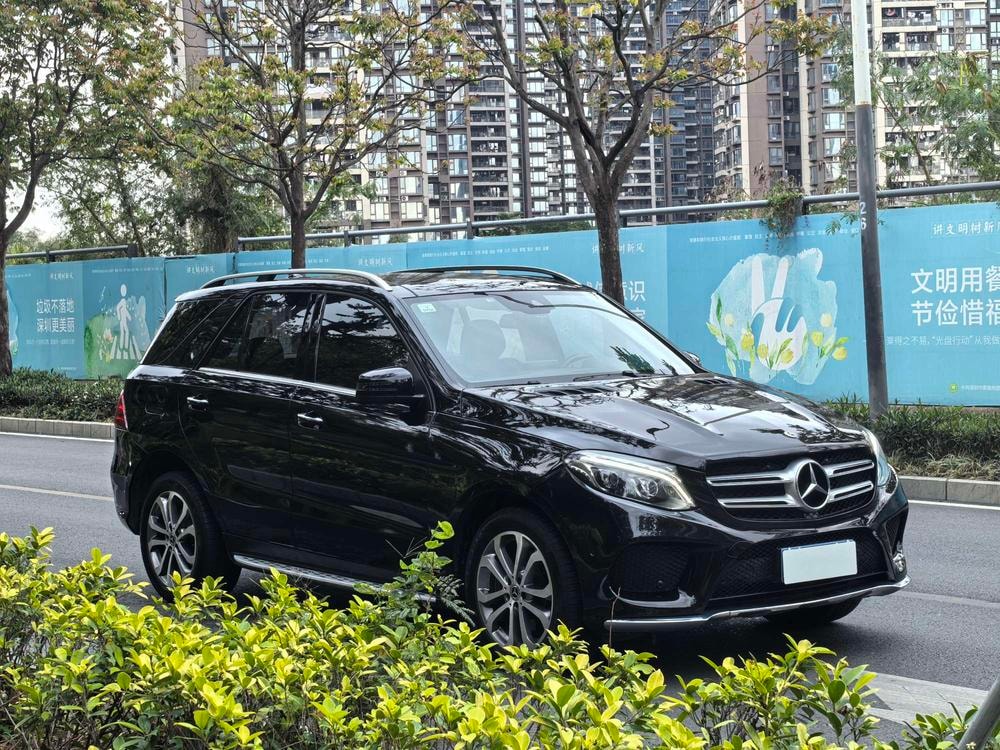 Mercedes-Benz GLE (Import) 2017 — фото автомобиля