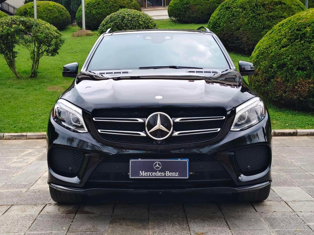 Mercedes-Benz GLE (Import) 2016 — фото автомобиля