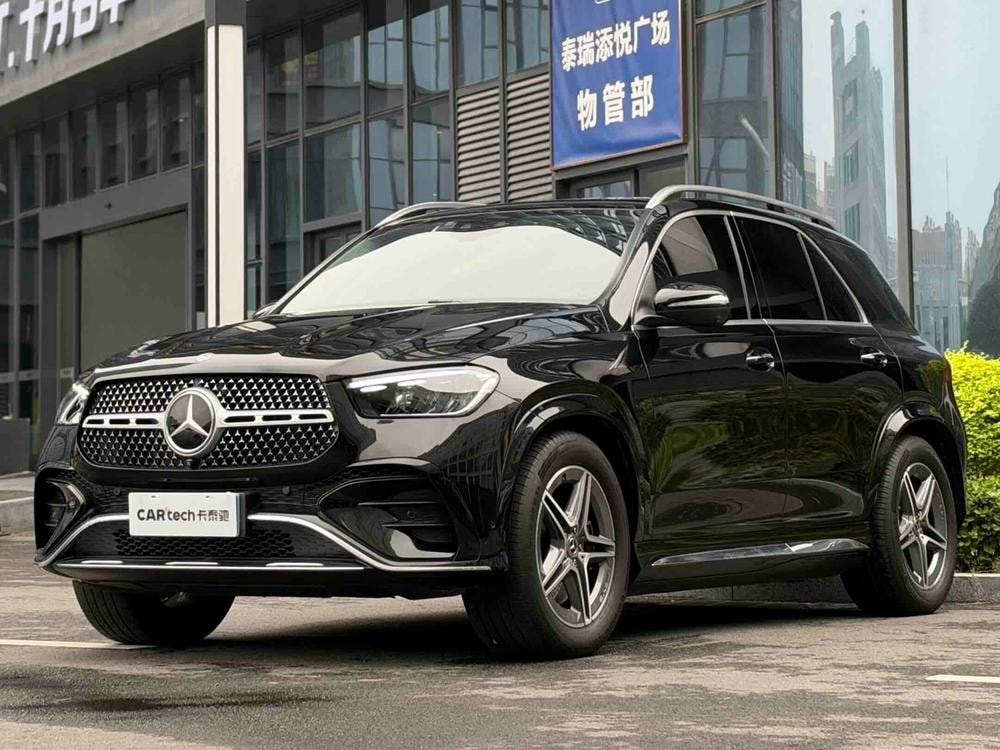 Mercedes-Benz GLE (Import) 2024 — фото автомобиля 1