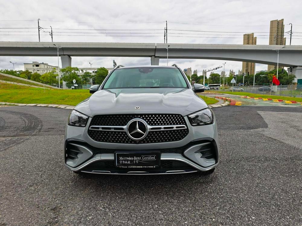 Mercedes-Benz GLE (Import) 2024 — фото автомобиля