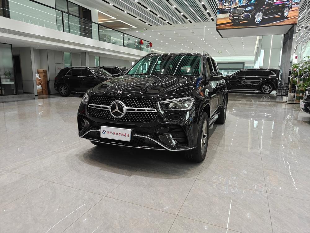 Mercedes-Benz GLE (Import) 2024 — фото автомобиля