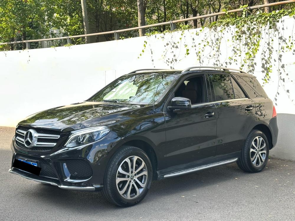 Mercedes-Benz GLE (Import) 2017 — фото автомобиля