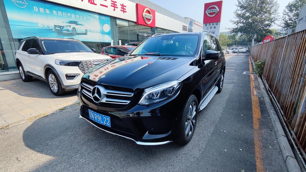 Mercedes-Benz GLE (Import) 2017 — фото автомобиля