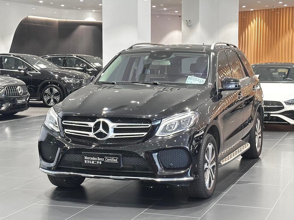 Mercedes-Benz GLE (Import) 2017 — фото автомобиля