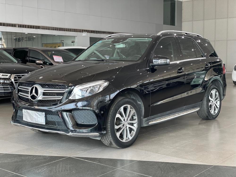 Mercedes-Benz GLE (Import) 2015 — фото автомобиля