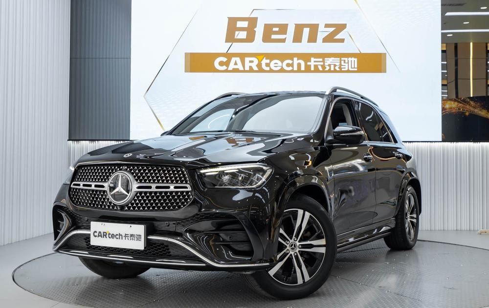 Mercedes-Benz GLE (Import) 2024 — фото автомобиля