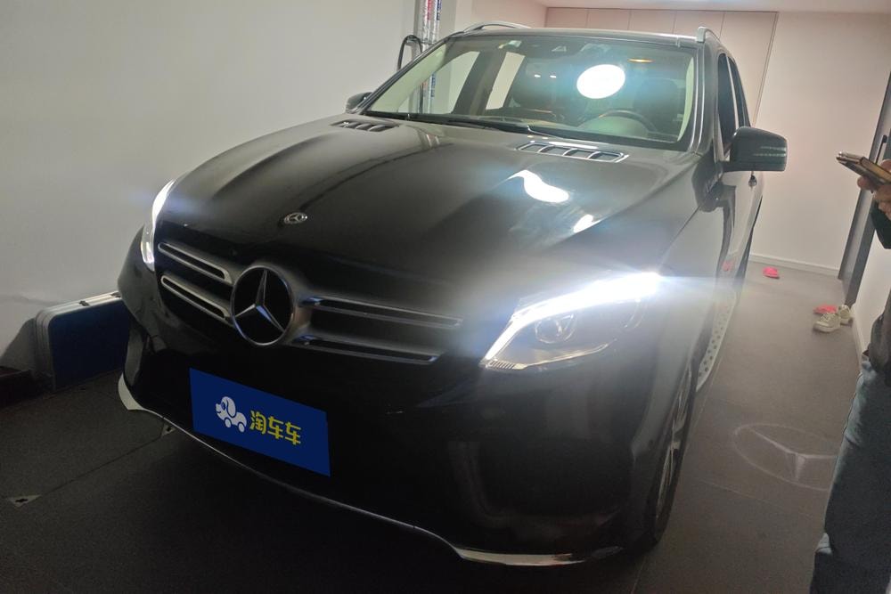 Mercedes-Benz GLE (Import) 2017 — фото автомобиля