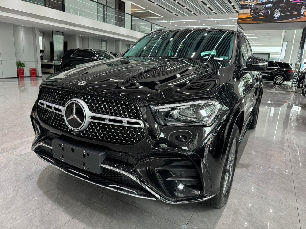 Mercedes-Benz GLE (Import) 2024 — фото автомобиля