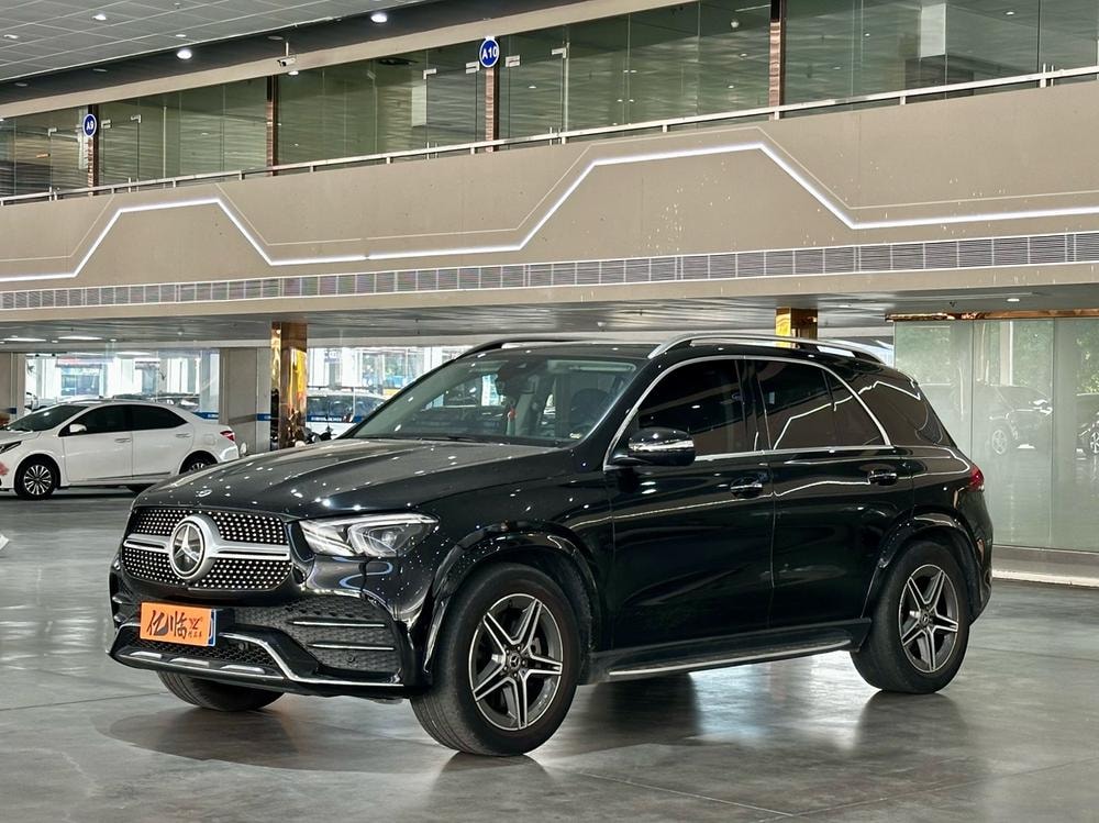 Mercedes-Benz GLE (Import) 2023 — фото автомобиля 1