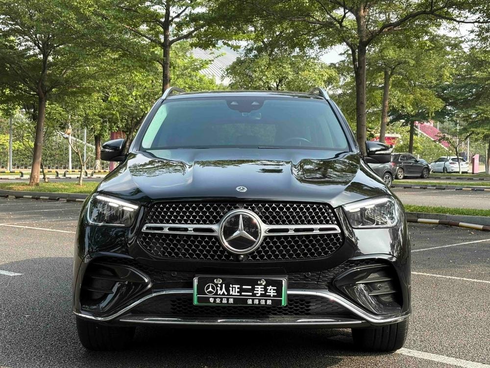 Mercedes-Benz GLE PHEV 2024 — фото автомобиля