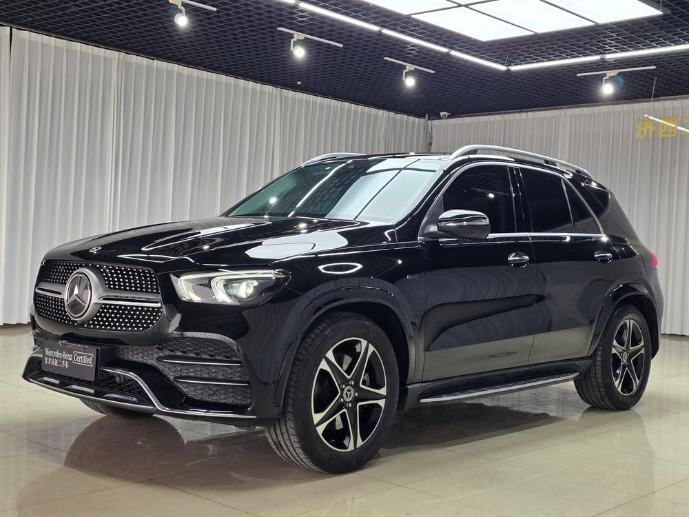 Mercedes-Benz GLE PHEV 2021 — фото автомобиля