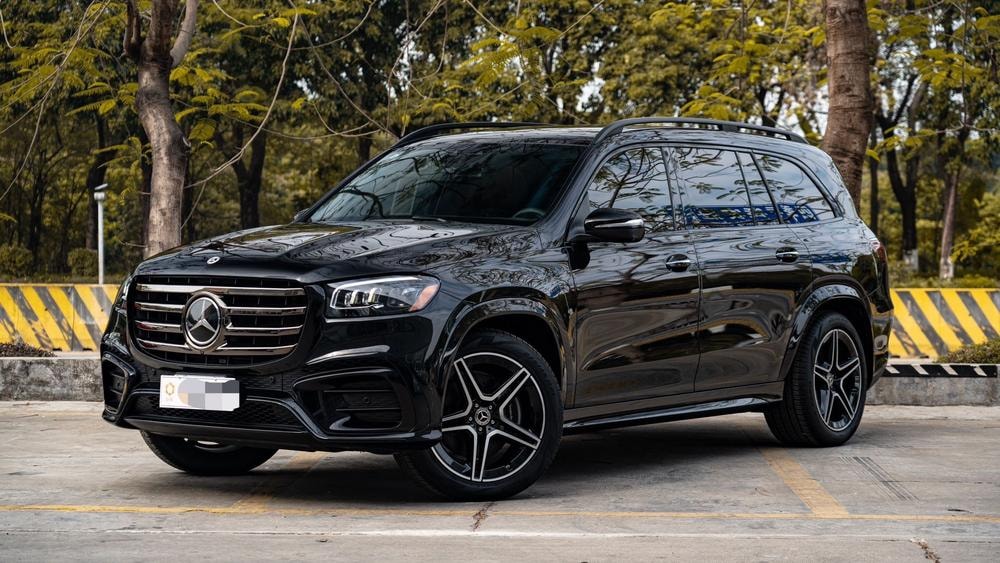 Mercedes-Benz GLS 2024 — фото автомобиля