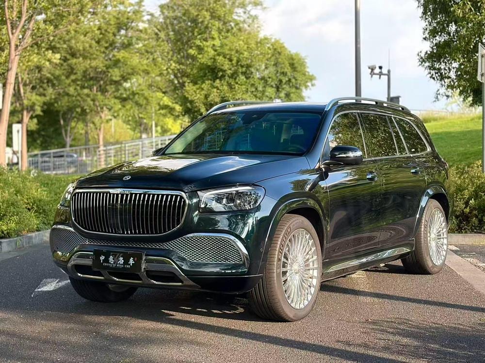 Mercedes-Benz GLS 2023 — фото автомобиля