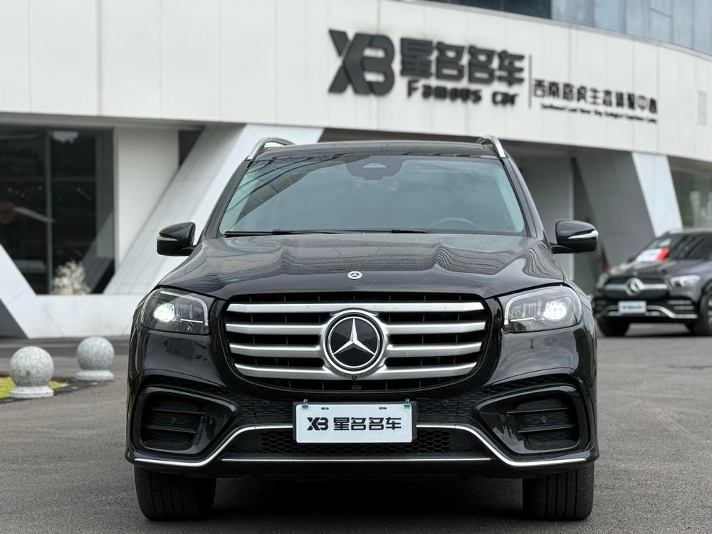 Mercedes-Benz GLS 2025 — фото автомобиля