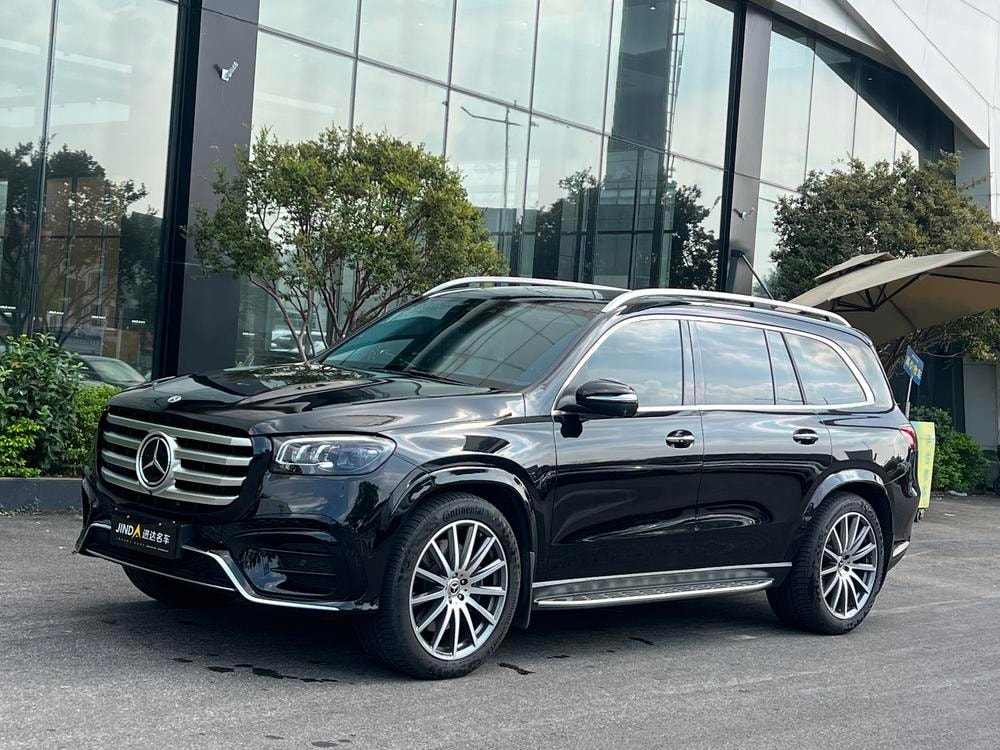 Mercedes-Benz GLS 2024 — фото автомобиля