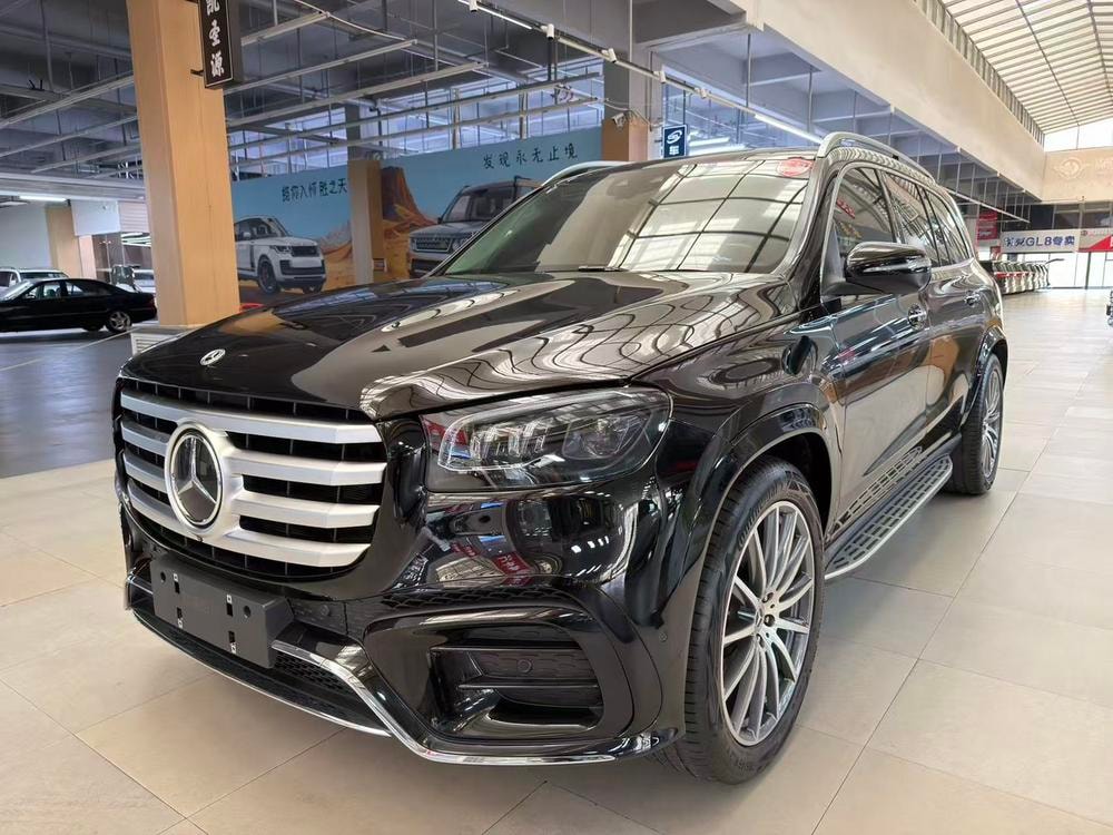 Mercedes-Benz GLS 2025 — фото автомобиля 1