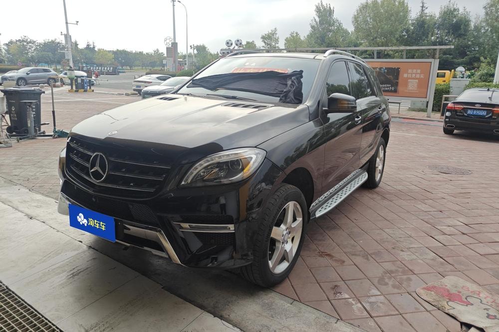 Mercedes-Benz M-Class 2014 — фото автомобиля