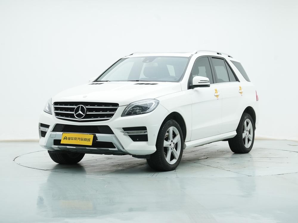 Mercedes-Benz M-Class 2014 — фото автомобиля
