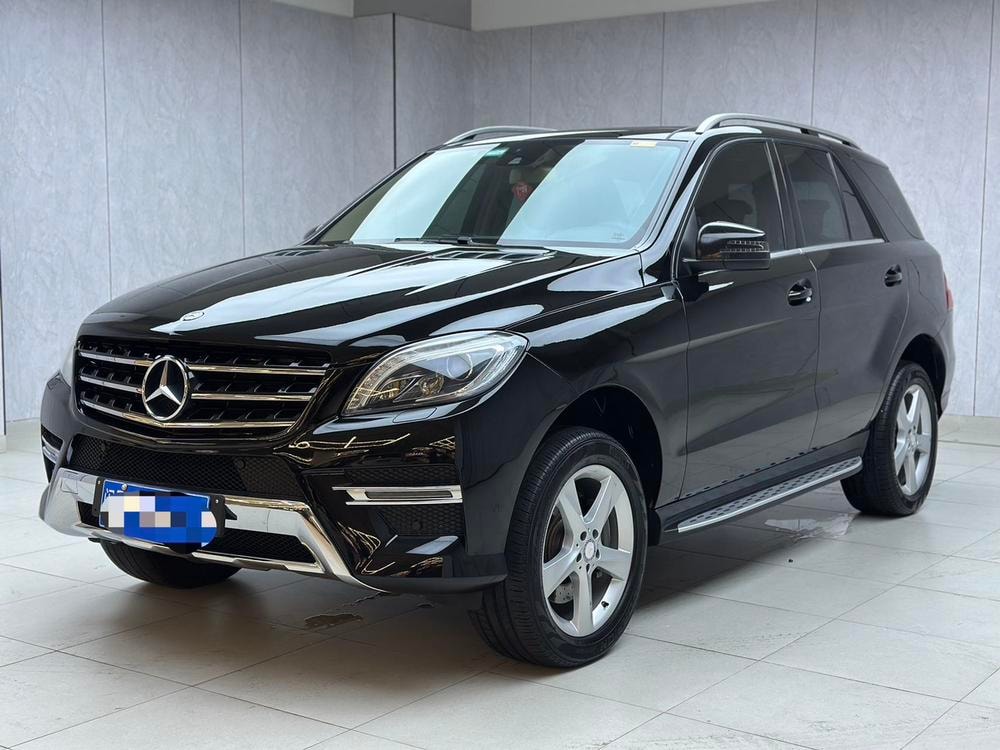 Mercedes-Benz M-Class 2014 — фото автомобиля