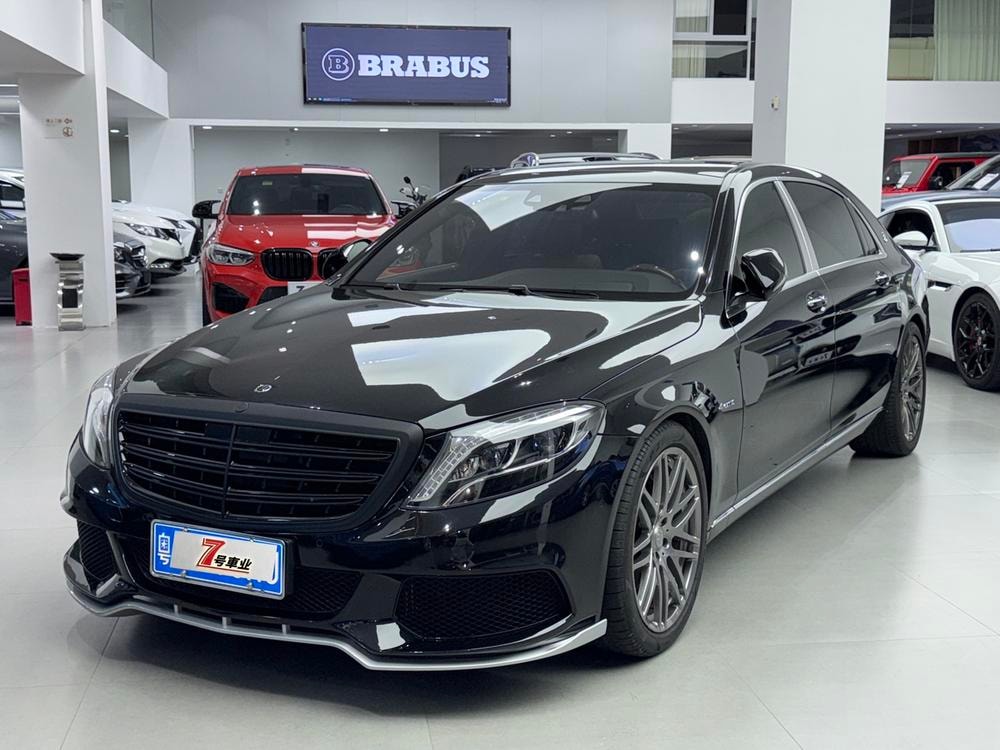 Mercedes-Benz Maybach S-Class 2017 — фото автомобиля