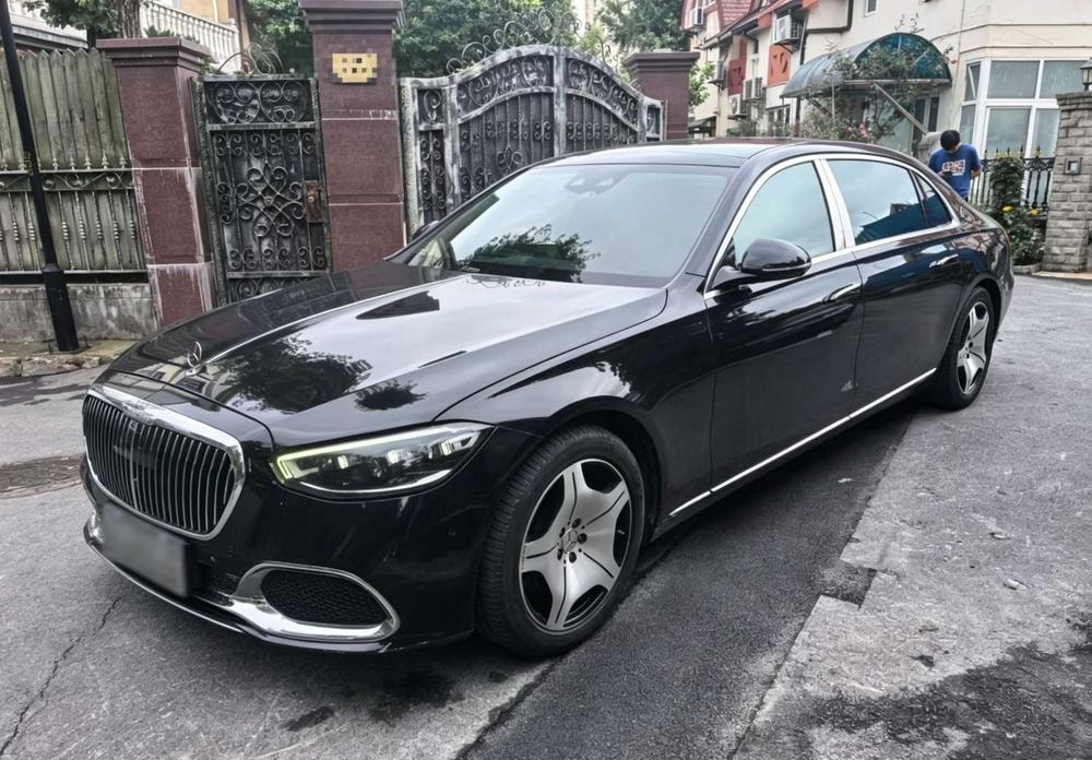 Mercedes-Benz Maybach S-Class 2021 — фото автомобиля