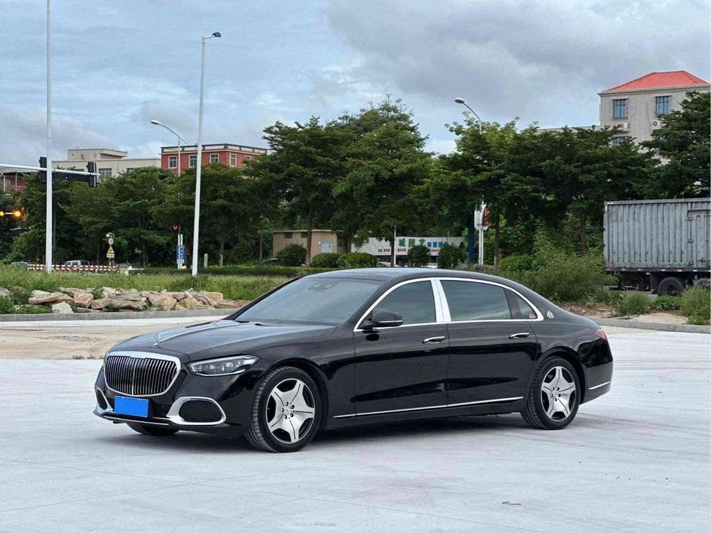 Mercedes-Benz Maybach S-Class 2021 — фото автомобиля