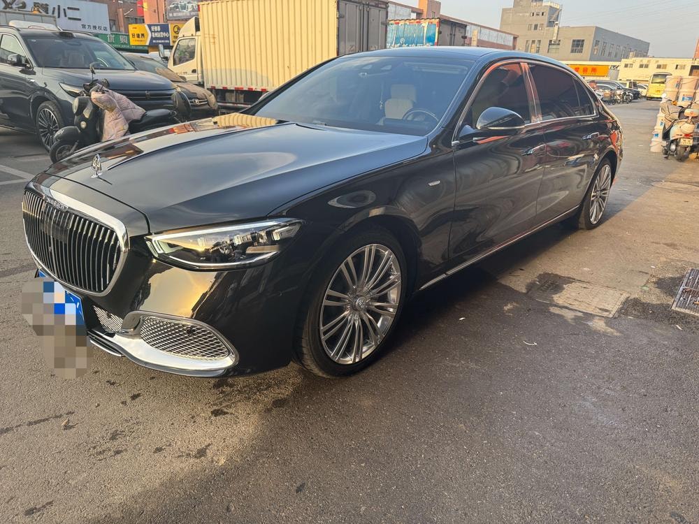 Mercedes-Benz Maybach S-Class 2021 — фото автомобиля