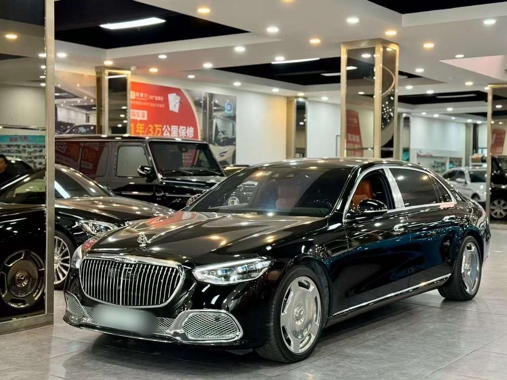 Mercedes-Benz Maybach S-Class 2021 — фото автомобиля