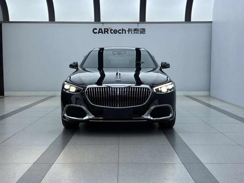 Mercedes-Benz Maybach S-Class 2023 — фото автомобиля