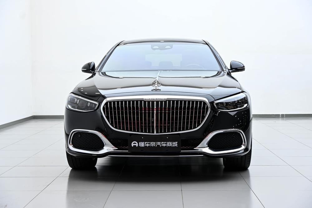 Mercedes-Benz Maybach S-Class 2021 — фото автомобиля
