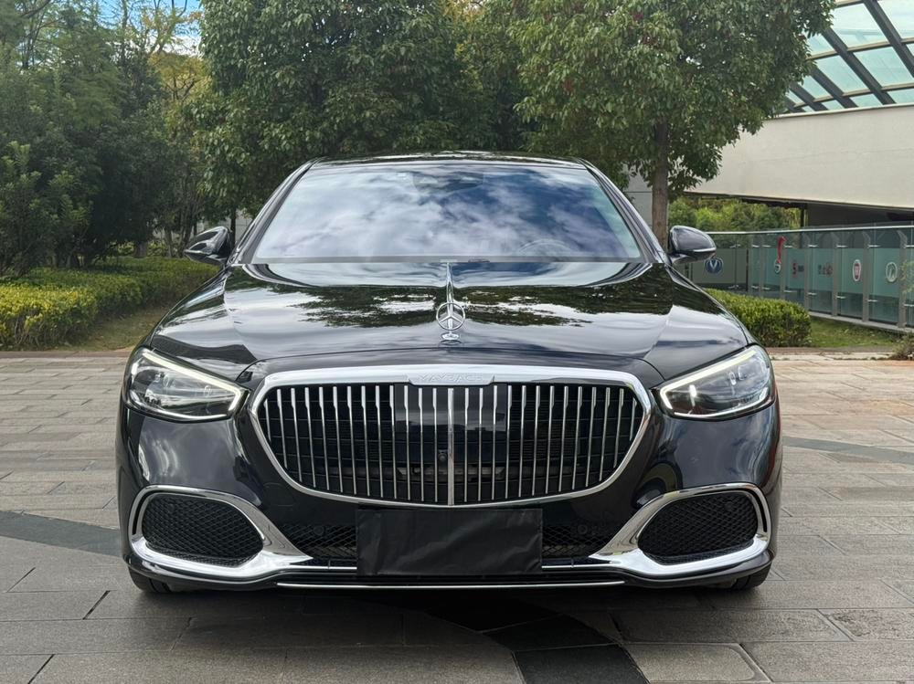 Mercedes-Benz Maybach S-Class 2023 — фото автомобиля 1