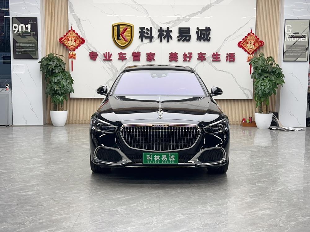 Mercedes-Benz Maybach S-Class 2024 — фото автомобиля