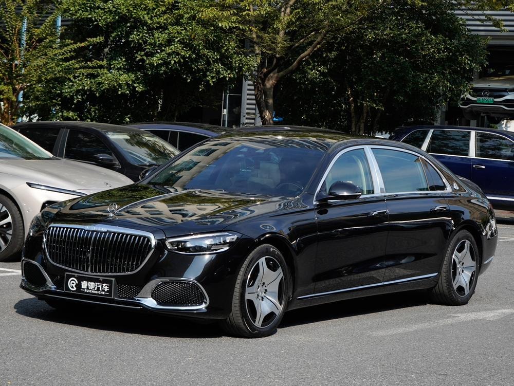 Mercedes-Benz Maybach S-Class 2023 — фото автомобиля 1