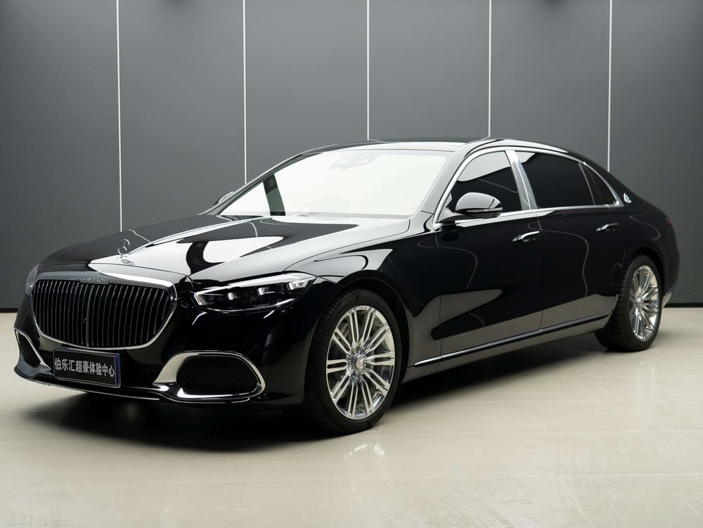 Mercedes-Benz Maybach S-Class 2023 — фото автомобиля