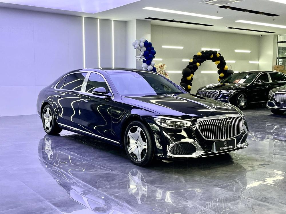 Mercedes-Benz Maybach S-Class 2021 — фото автомобиля 1