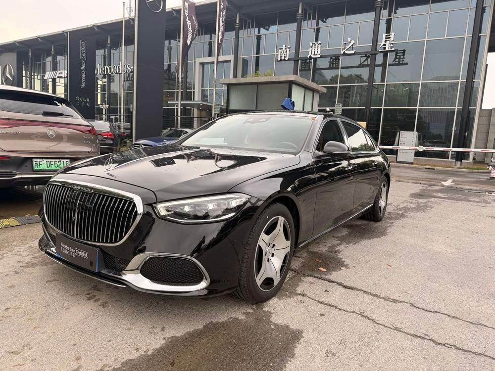 Mercedes-Benz Maybach S-Class 2025 — фото автомобиля