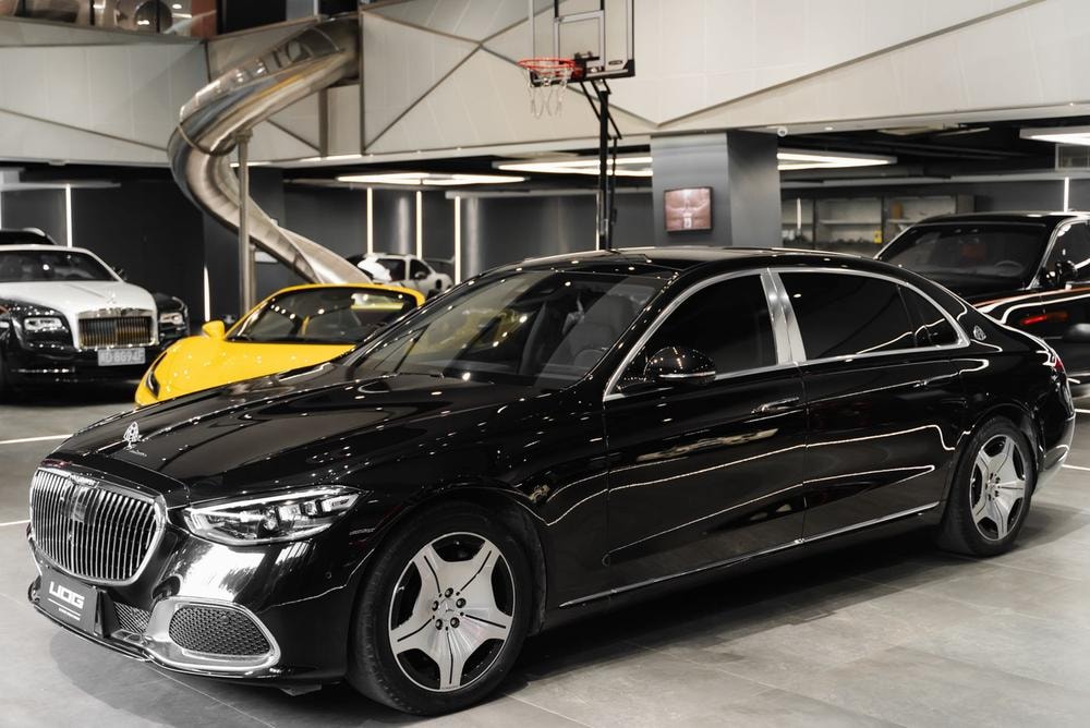 Mercedes-Benz Maybach S-Class 2024 — фото автомобиля